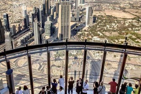 Dubai Burj Khalifa Tour 124 floor Prime hr