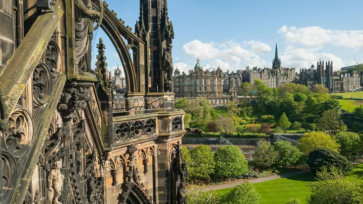 Discover Edinburgh’s Treasures