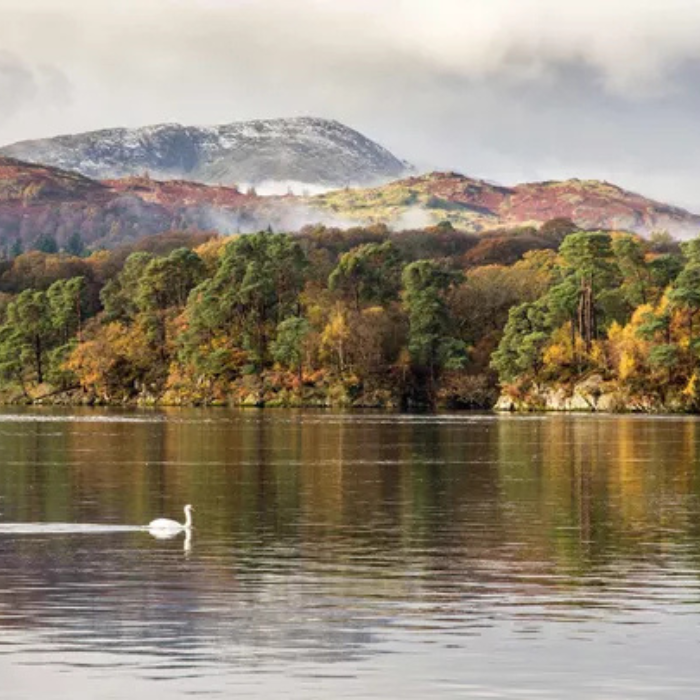  Explore Enchanting Edinburgh