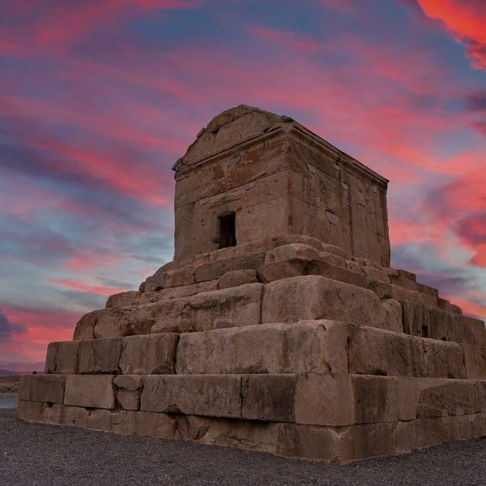 Uncover the History of the Ancestral Puebloans