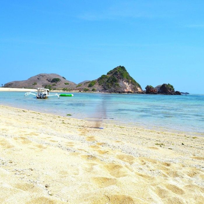 Kuta – Beach Fun & Shopping