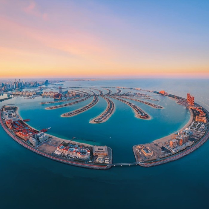 Dubai Arrival & Cruise