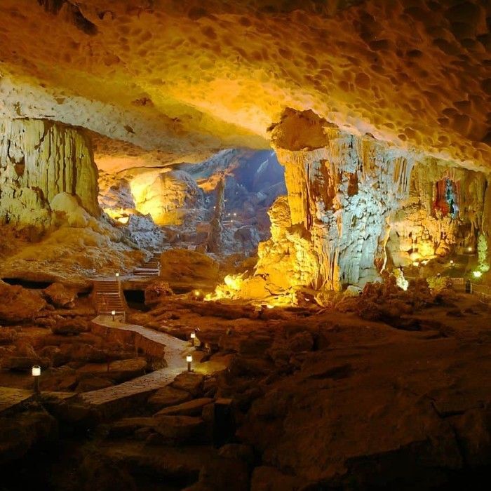 Cave Wonders & Hanoi Return