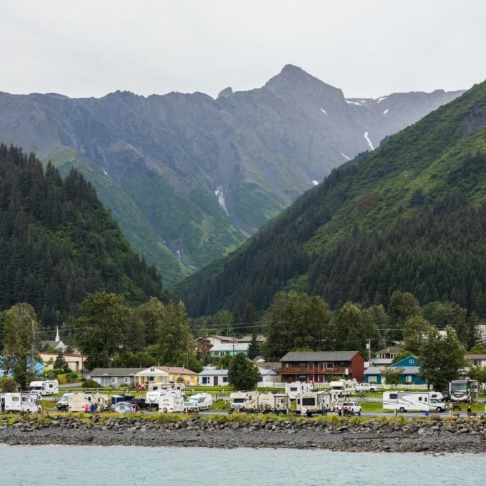 Anchorage to Seward – Scenic Highways & Sea Life