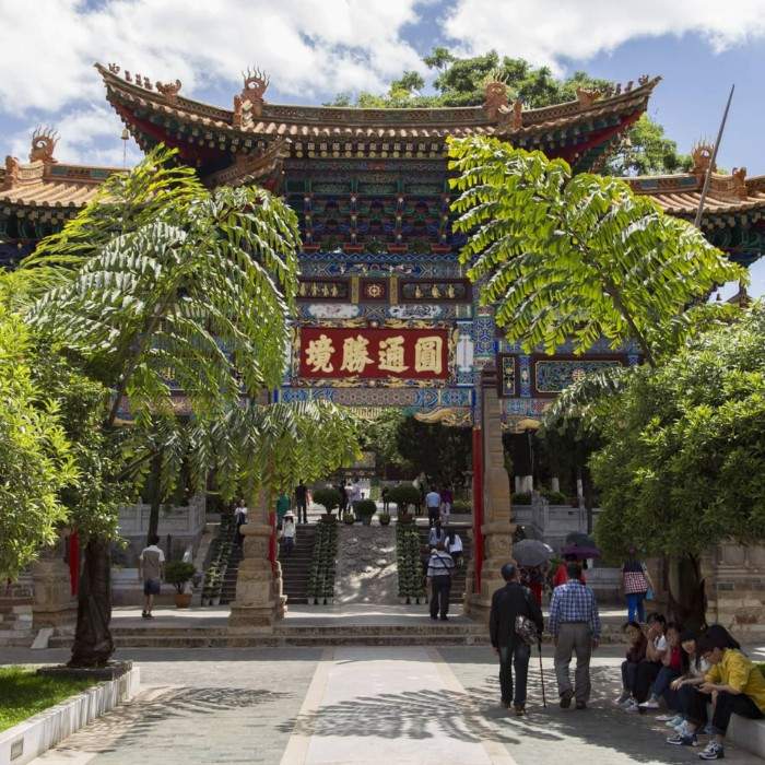 Arrival in the Spring City 