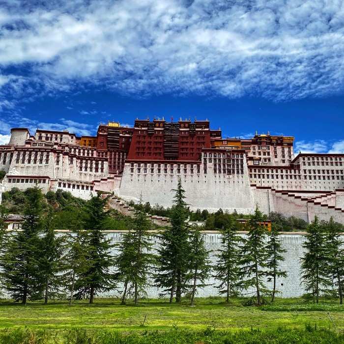 Palaces of the Dalai Lama 