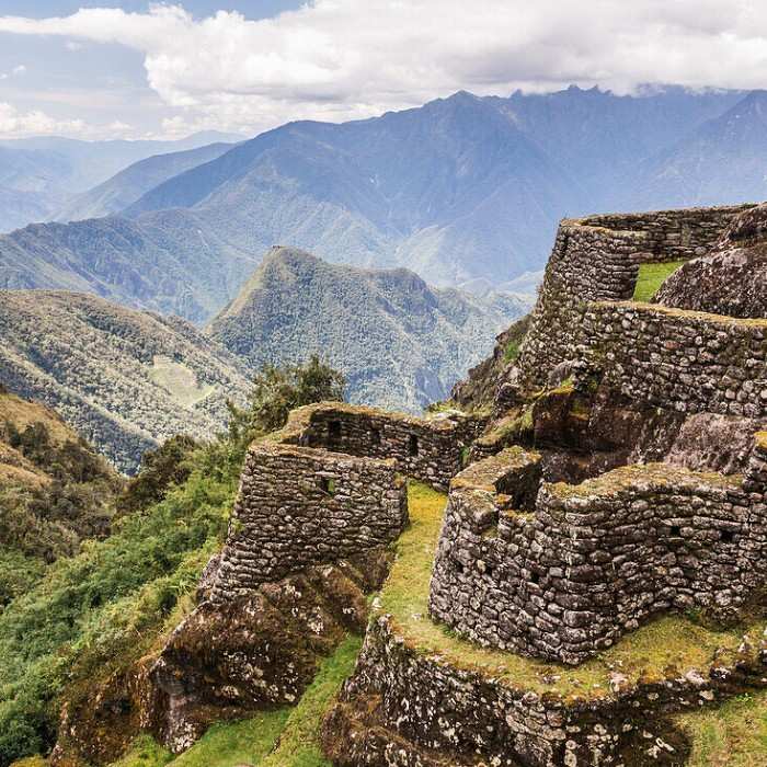 Inca Trail (Cloud Forest & Ruins)