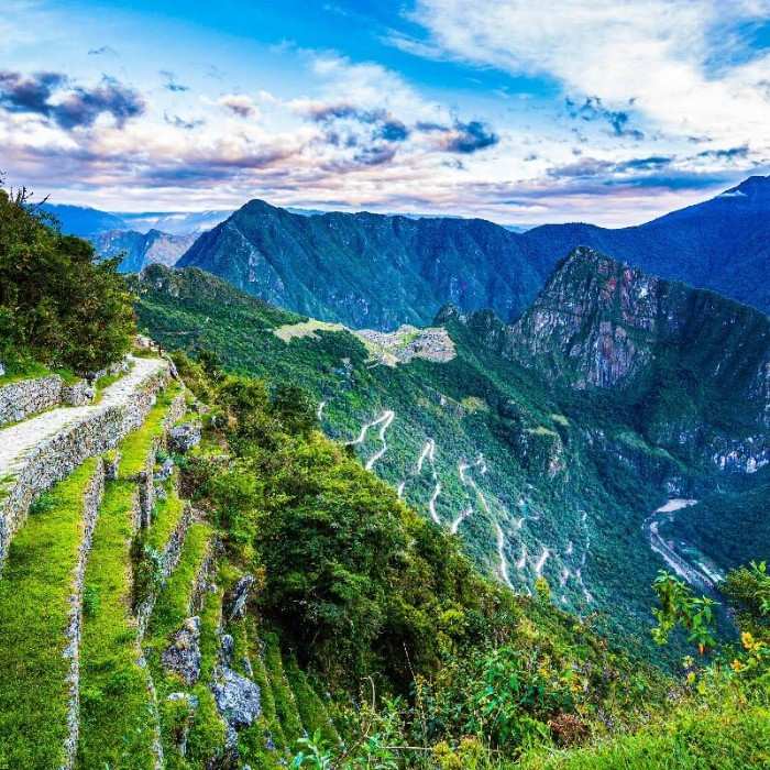Inca Trail (Cloud Forest & Ruins)