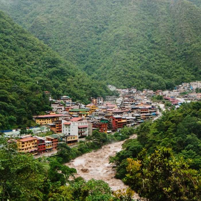 Sacred Valley → Aguas Calientes