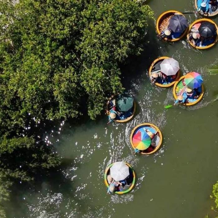 Lanterns and Basket Boats 