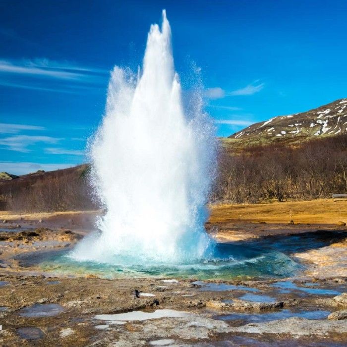 Tectonic Rift & Geysers 