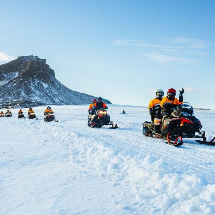 Glacier Snowmobiling 